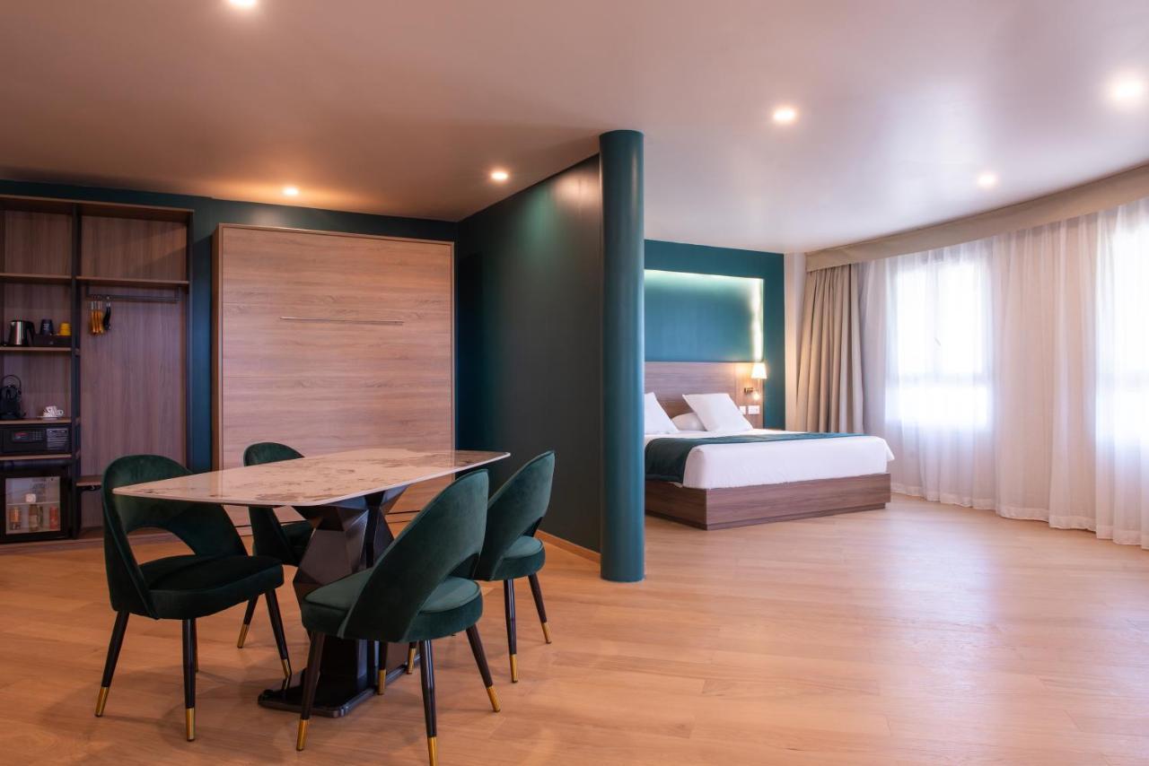 Golden Tulip Dieppe & 4* Saint-Aubin-sur-Scie